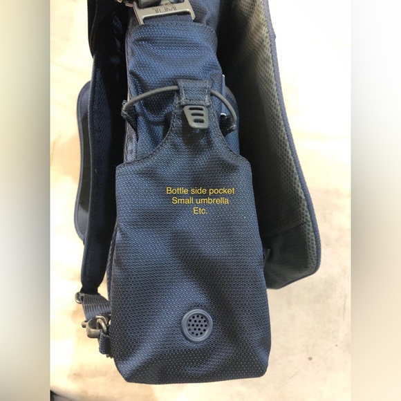 TUMI Tech bag Navy  multiple carry - Picture 13 of 16